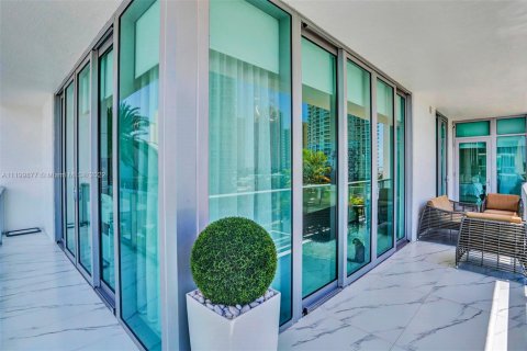 Condo in Sunny Isles Beach, Florida, 3 bedrooms  № 1830729 - photo 4