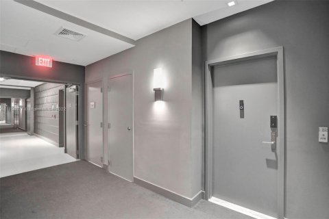 Condo in Sunny Isles Beach, Florida, 3 bedrooms  № 1830729 - photo 6