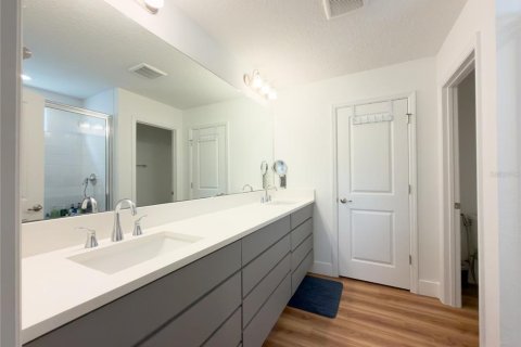 Villa ou maison à louer à Winter Garden, Floride: 5 chambres, 250.84 m2 № 2388810 - photo 23
