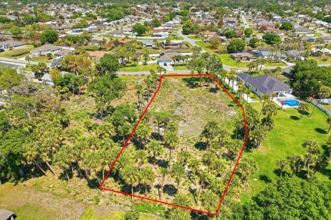 Immobilier commercial à Port St. Lucie, Floride № 2254325