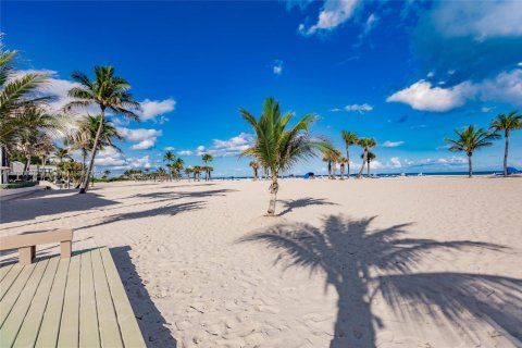 Condominio en venta en Fort Lauderdale, Florida, 2 dormitorios, 117.43 m2 № 1863778 - foto 27
