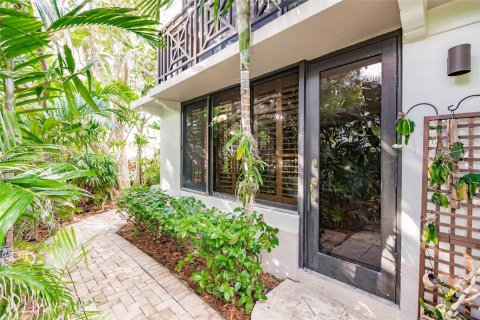 Condominio en venta en Fort Lauderdale, Florida, 2 dormitorios, 117.43 m2 № 1863778 - foto 22