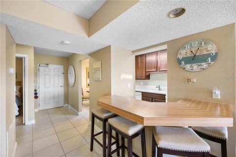 Copropriété à louer à Tierra Verde, Floride: 2 chambres, 77.57 m2 № 1837174 - photo 5