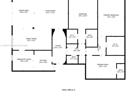 Condo in Hallandale Beach, Florida, 2 bedrooms  № 1857451 - photo 7