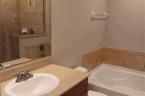 Townhouse in Lake Mary, Florida 4 bedrooms, 188.41 sq.m. № 1912038 - photo 26