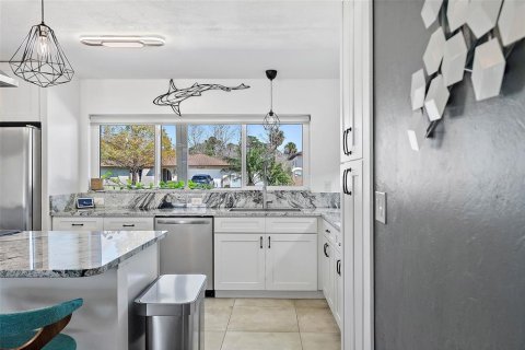 House in Saint Petersburg, Florida 3 bedrooms, 169.64 sq.m. № 1873205 - photo 28