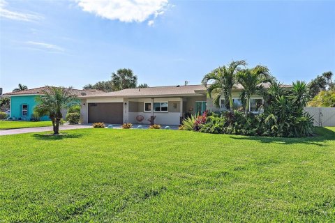 House in Saint Petersburg, Florida 3 bedrooms, 169.64 sq.m. № 1873205 - photo 21