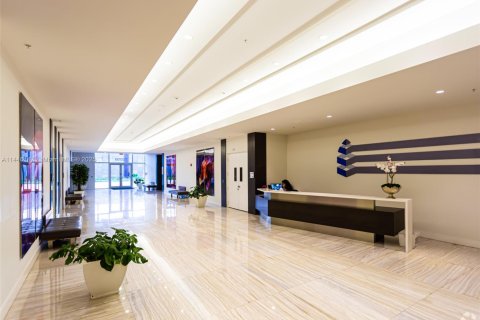 Propiedad comercial en venta en Aventura, Florida № 1703096 - foto 9