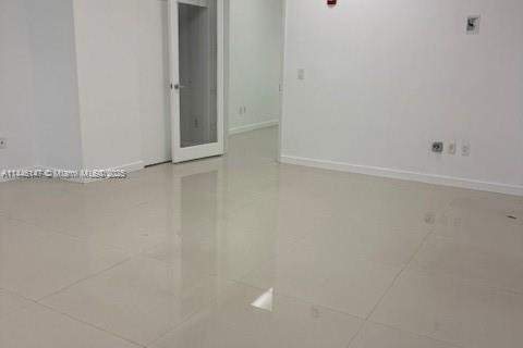 Propiedad comercial en venta en Aventura, Florida № 1703096 - foto 10