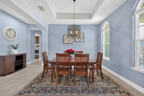 House in Bradenton, Florida 5 bedrooms, 361.3 sq.m. № 2152119 - photo 11