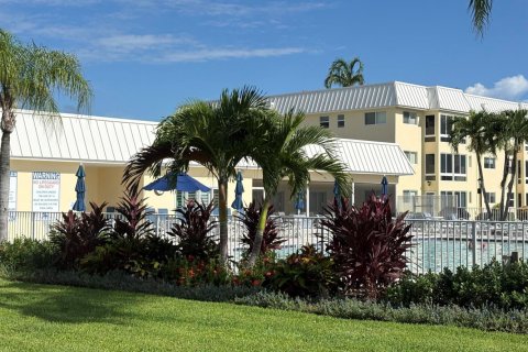Condo in Boynton Beach, Florida, 2 bedrooms  № 2382514 - photo 22