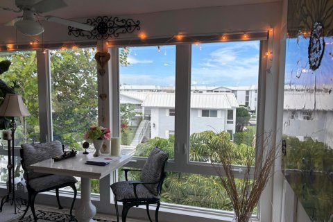 Condo in Boynton Beach, Florida, 2 bedrooms  № 2382514 - photo 14