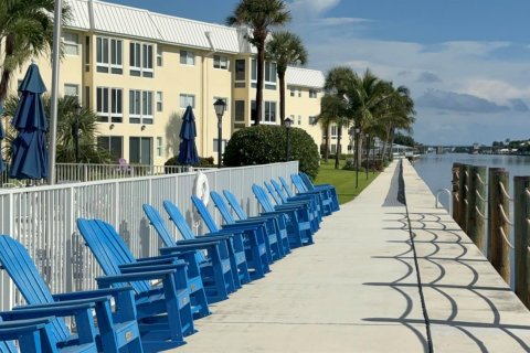 Condo in Boynton Beach, Florida, 2 bedrooms  № 2382514 - photo 25