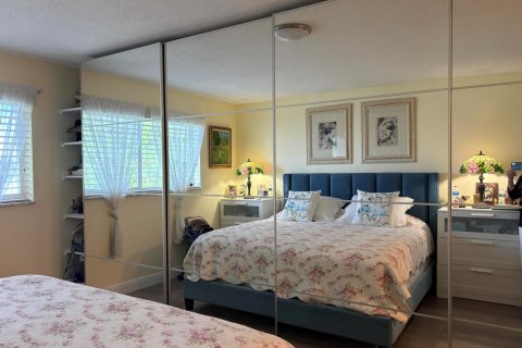 Condo in Boynton Beach, Florida, 2 bedrooms  № 2382514 - photo 15