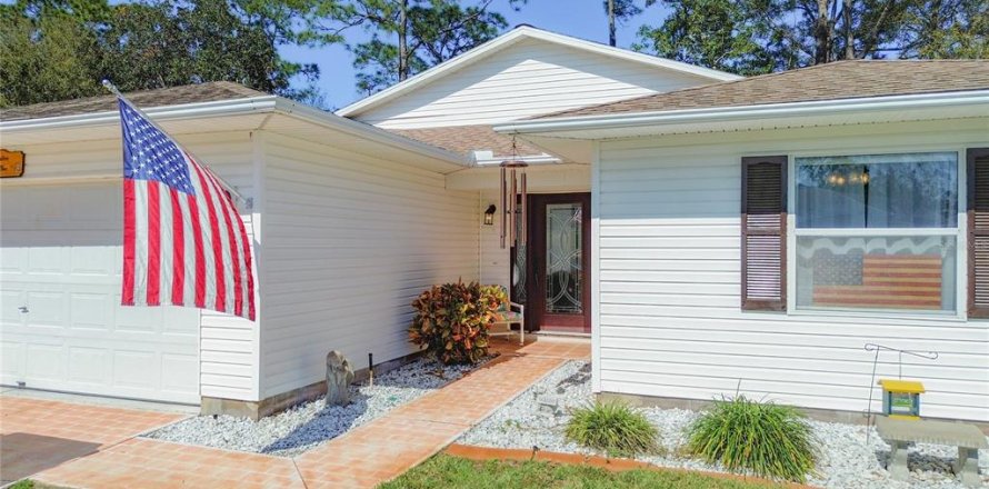 Casa en Leesburg, Florida 3 dormitorios, 158.77 m2 № 1878237