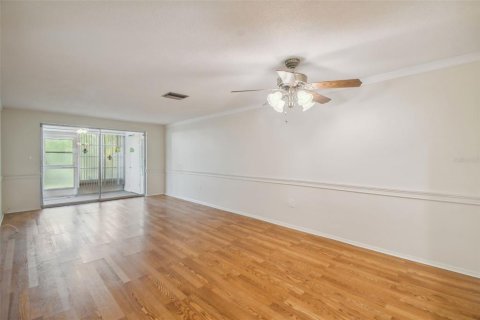 Copropriété à louer à New Port Richey, Floride: 2 chambres, 77.2 m2 № 1866871 - photo 8
