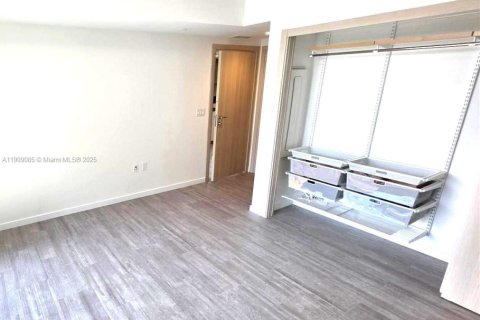 Copropriété à louer à Miami, Floride: 1 chambre, 61.78 m2 № 1966320 - photo 5