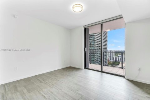 Copropriété à louer à Miami, Floride: 1 chambre, 61.78 m2 № 1966320 - photo 1