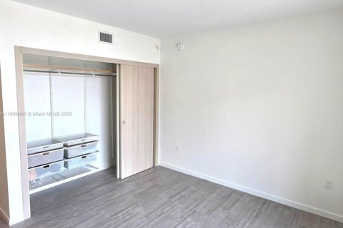 Copropriété à louer à Miami, Floride: 1 chambre, 61.78 m2 № 1966320 - photo 4