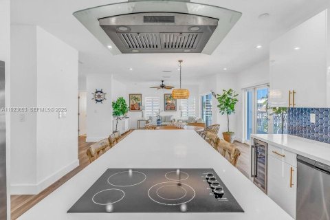 Villa ou maison à vendre à Key Largo, Floride: 5 chambres, 295.8 m2 № 1982081 - photo 9