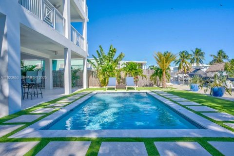 Villa ou maison à vendre à Key Largo, Floride: 5 chambres, 295.8 m2 № 1982081 - photo 2