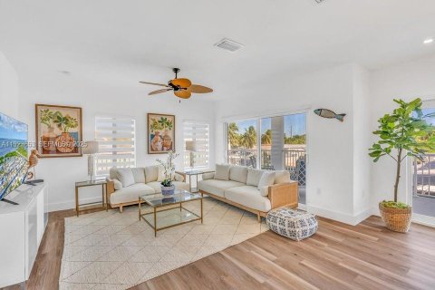 Villa ou maison à vendre à Key Largo, Floride: 5 chambres, 295.8 m2 № 1982081 - photo 4