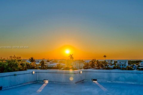 Villa ou maison à vendre à Key Largo, Floride: 5 chambres, 295.8 m2 № 1982081 - photo 7