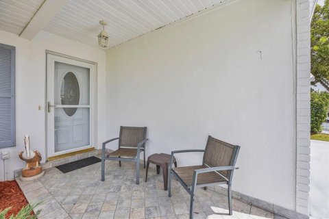 Villa ou maison à vendre à Bradenton, Floride: 2 chambres, 137.22 m2 № 1900291 - photo 3