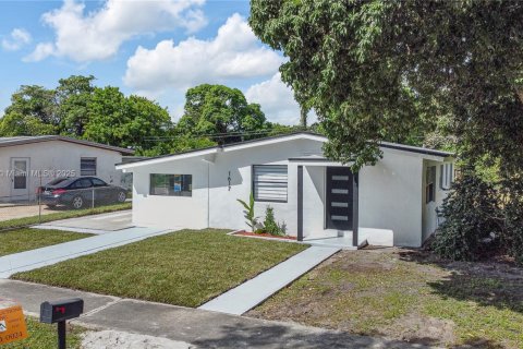 Villa ou maison à vendre à Fort Lauderdale, Floride: 3 chambres, 91.42 m2 № 1947996 - photo 16