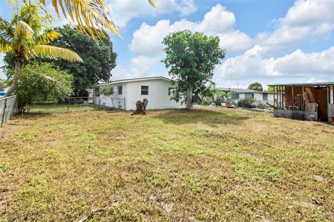 Villa ou maison à vendre à Fort Lauderdale, Floride: 3 chambres, 91.42 m2 № 1947996 - photo 19