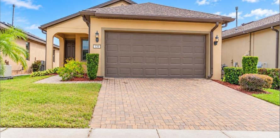 Casa en Davenport, Florida 2 dormitorios, 136.01 m2 № 2411660