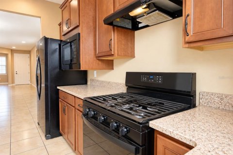 Casa en venta en Davenport, Florida, 2 dormitorios, 136.01 m2 № 2411660 - foto 11
