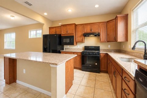 Casa en venta en Davenport, Florida, 2 dormitorios, 136.01 m2 № 2411660 - foto 8
