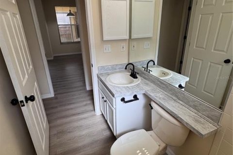 Casa en alquiler en Tarpon Springs, Florida, 3 dormitorios, 159.79 m2 № 1916808 - foto 16