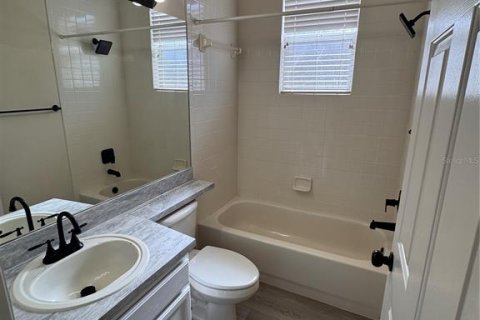 Casa en alquiler en Tarpon Springs, Florida, 3 dormitorios, 159.79 m2 № 1916808 - foto 17