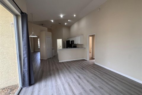 Casa en alquiler en Tarpon Springs, Florida, 3 dormitorios, 159.79 m2 № 1916808 - foto 18