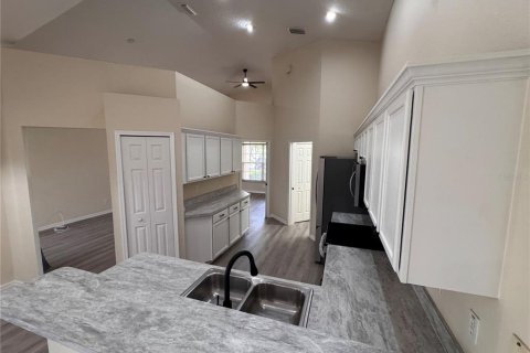 Casa en alquiler en Tarpon Springs, Florida, 3 dormitorios, 159.79 m2 № 1916808 - foto 9