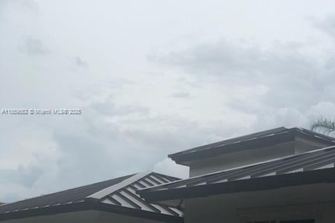 House in Miami Lakes, Florida 4 bedrooms, 190.26 sq.m. № 1960674 - photo 6