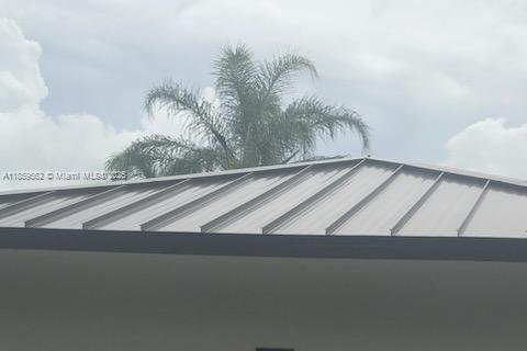 House in Miami Lakes, Florida 4 bedrooms, 190.26 sq.m. № 1960674 - photo 8