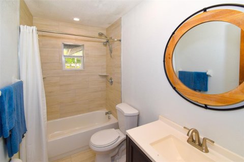 House in Bradenton, Florida 3 bedrooms, 187.76 sq.m. № 1723087 - photo 27