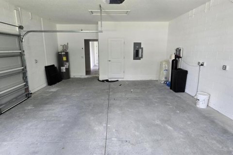 House in Palm Bay, Florida 4 bedrooms, 209.03 sq.m. № 1736850 - photo 17