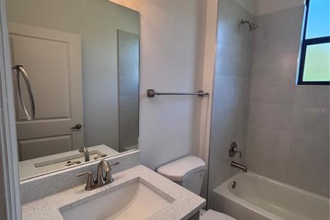 House in Palm Bay, Florida 4 bedrooms, 209.03 sq.m. № 1736850 - photo 22