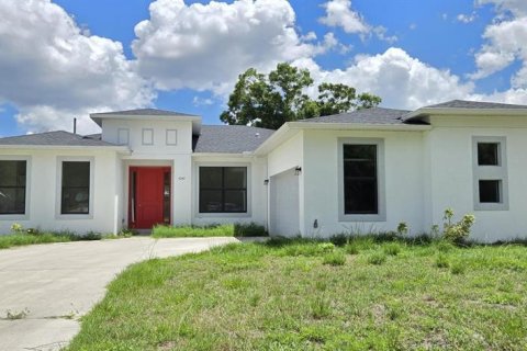 House in Palm Bay, Florida 4 bedrooms, 209.03 sq.m. № 1736850 - photo 4