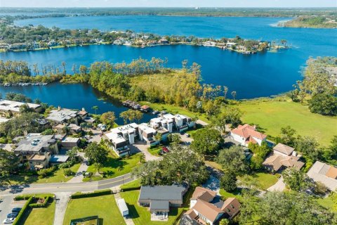 Condo in Orlando, Florida, 2 bedrooms  № 1416680 - photo 22