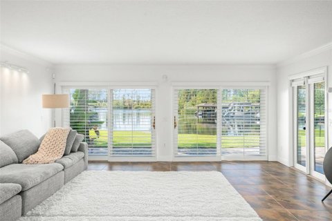 Condo in Orlando, Florida, 2 bedrooms  № 1416680 - photo 2