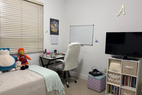 Townhouse in Doral, Florida 3 bedrooms, 117.06 sq.m. № 1955886 - photo 15