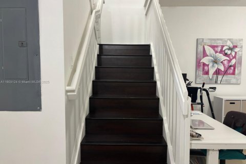 Townhouse in Doral, Florida 3 bedrooms, 117.06 sq.m. № 1955886 - photo 3