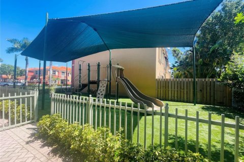 Townhouse in Doral, Florida 3 bedrooms, 117.06 sq.m. № 1955886 - photo 24