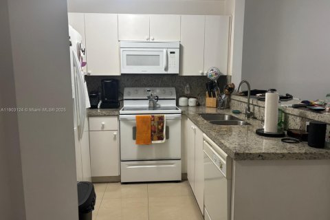 Townhouse in Doral, Florida 3 bedrooms, 117.06 sq.m. № 1955886 - photo 9