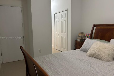 Townhouse in Doral, Florida 3 bedrooms, 117.06 sq.m. № 1955886 - photo 22